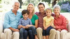 Kako ne postati “suvišan odrasli” u životu vlastite djece i unuka