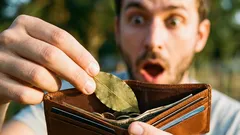 Lovorov list u novčaniku nije čarolija: psihološki razlog zašto zaista pomaže nekim ljudima